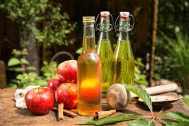 7 Surprising Beauty Benefits And Uses Of Apple Cider Vinegar